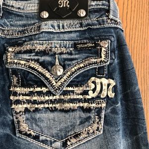 Boot cut Miss Me jeans. Size 31. Barely worn.